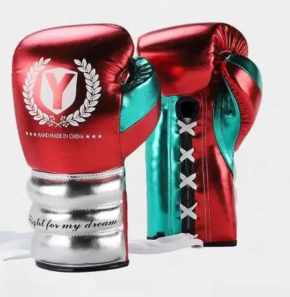 Allenamento con i guantoni da boxe